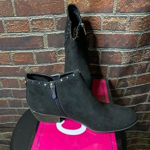 New Sam Edelman Black Bootie w/ Silver Studs